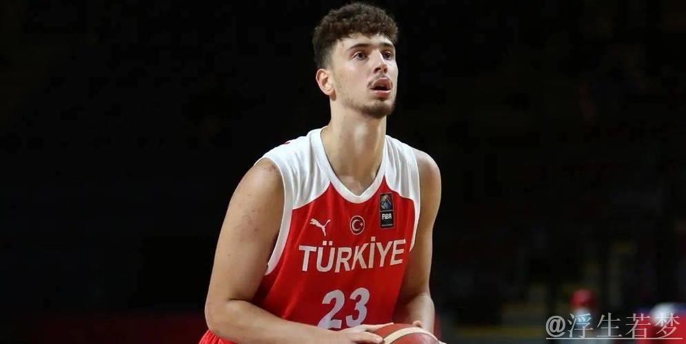 申京遇波杰姆斯基，试探步三分得手